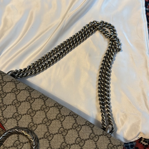 Authentic Gucci Dionysus - Picture 4 of 10